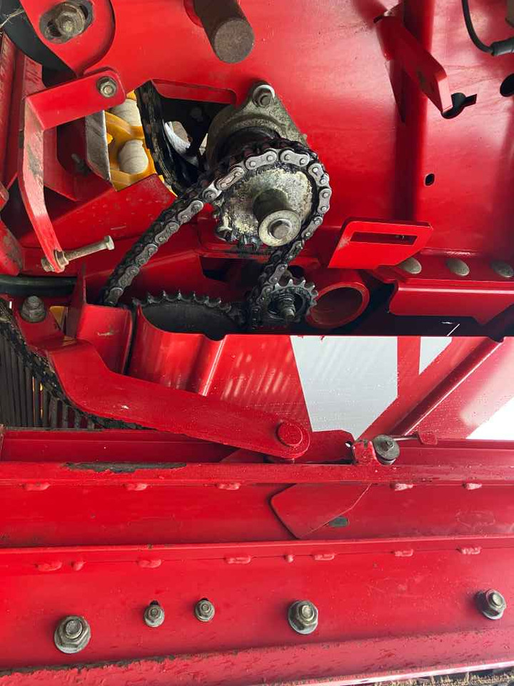 Grimme CS 150 - Mesin pemanen kentang: gambar 2 Grimme CS 150 - Mesin pemanen kentang: gambar 2