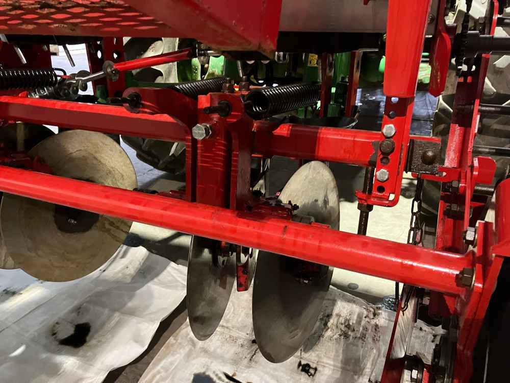Grimme Grimme FA / FDS, Front Mounted Fertiliser Aplicator - Mesin pemanen: gambar 3 Grimme Grimme FA / FDS, Front Mounted Fertiliser Aplicator - Mesin pemanen: gambar 3