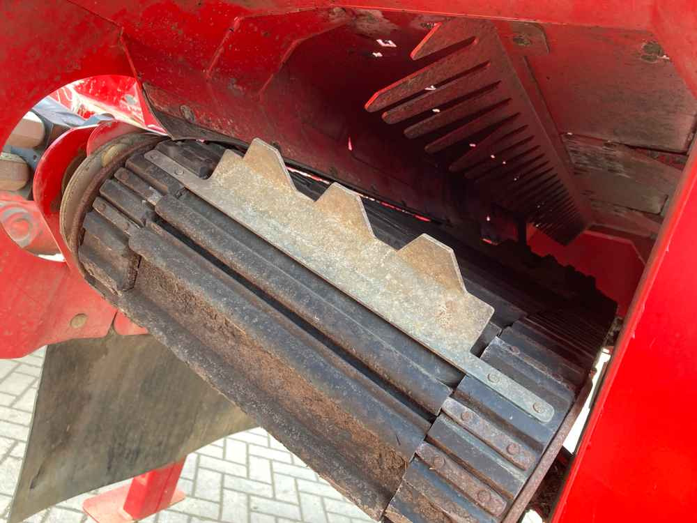 Grimme Grimme HT 210 2 Row Front Mounted Self-Propelled Topper - Mesin pemanen: gambar 5 Grimme Grimme HT 210 2 Row Front Mounted Self-Propelled Topper - Mesin pemanen: gambar 5