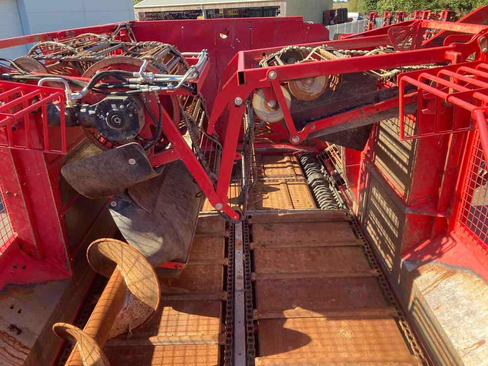 Grimme Grimme Rexor 620 Self-Propelled Sugarbeet Harvester - Mesin pengolahan tanah: gambar 4 Grimme Grimme Rexor 620 Self-Propelled Sugarbeet Harvester - Mesin pengolahan tanah: gambar 4