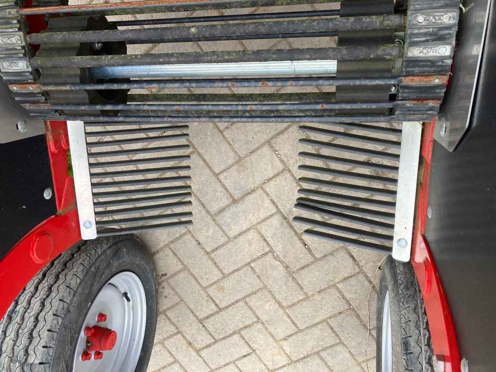 Mesin pemanen Grimme Grimme WH100 Single Row Potato Windrower: gambar 8 Mesin pemanen Grimme Grimme WH100 Single Row Potato Windrower: gambar 8