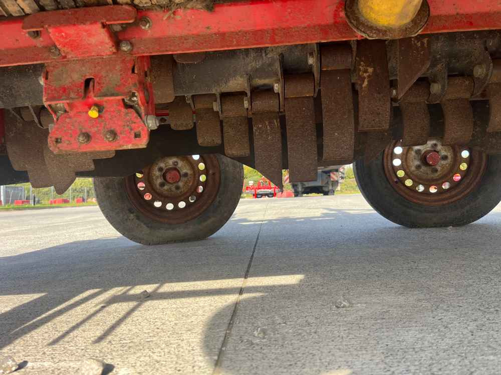 Grimme HT 200 - Mesin pemanen: gambar 3 Grimme HT 200 - Mesin pemanen: gambar 3