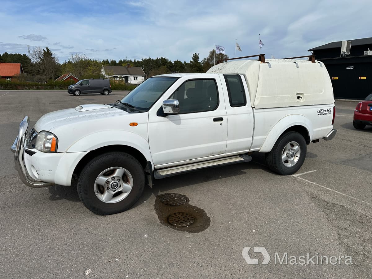 Arbetsbil Nissan NP300 King Cab 2.5 - Van panel: gambar 1 Arbetsbil Nissan NP300 King Cab 2.5 - Van panel: gambar 1