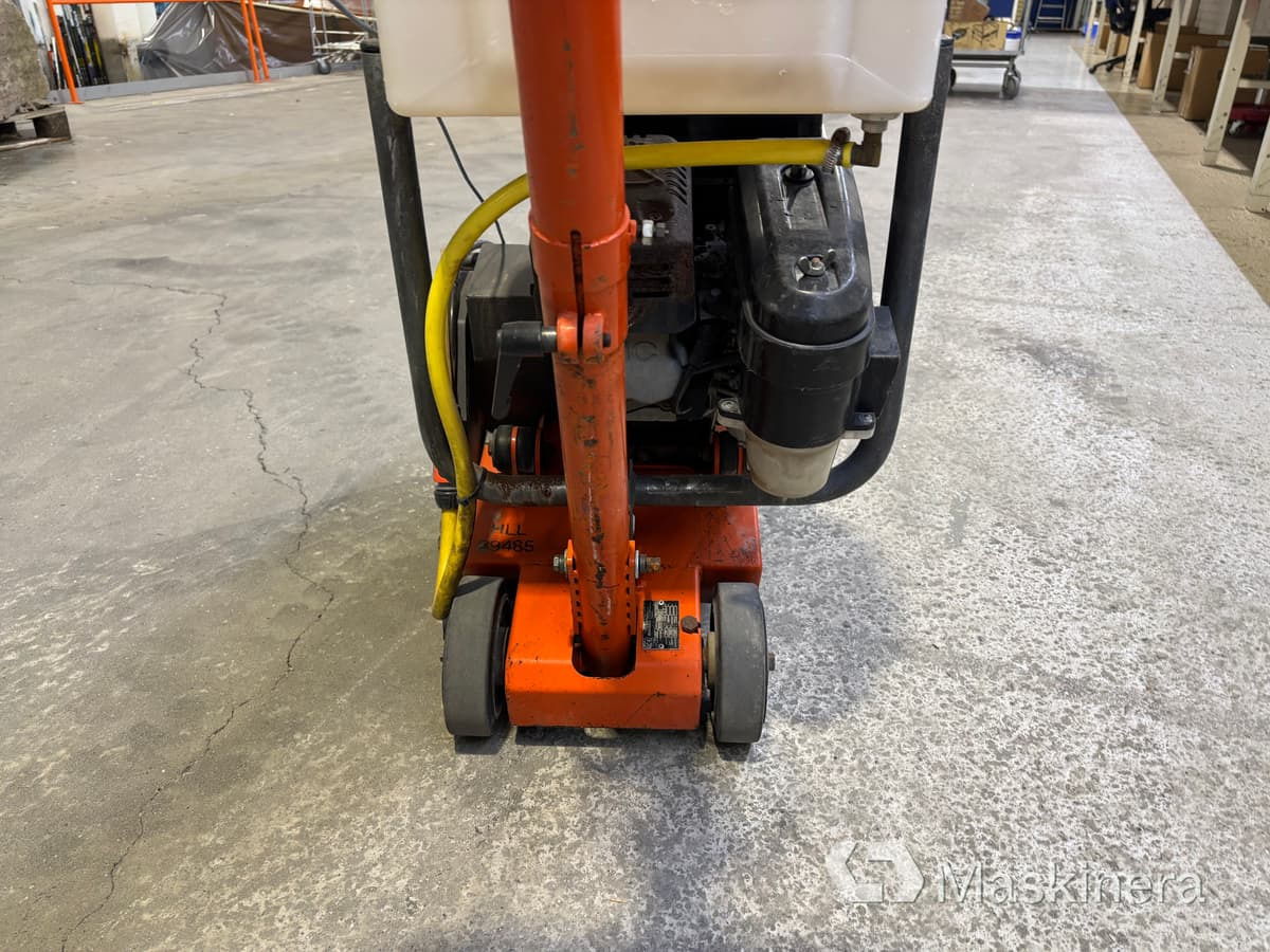 Asfaltskap Husqvarna FS 309 - Mesin aspal: gambar 4 Asfaltskap Husqvarna FS 309 - Mesin aspal: gambar 4