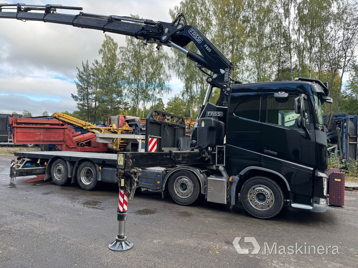 Bodbil Volvo FH 82F med Fassi F820 kran & jib - Truk flatbed, Truk derek: gambar 4 Bodbil Volvo FH 82F med Fassi F820 kran & jib - Truk flatbed, Truk derek: gambar 4