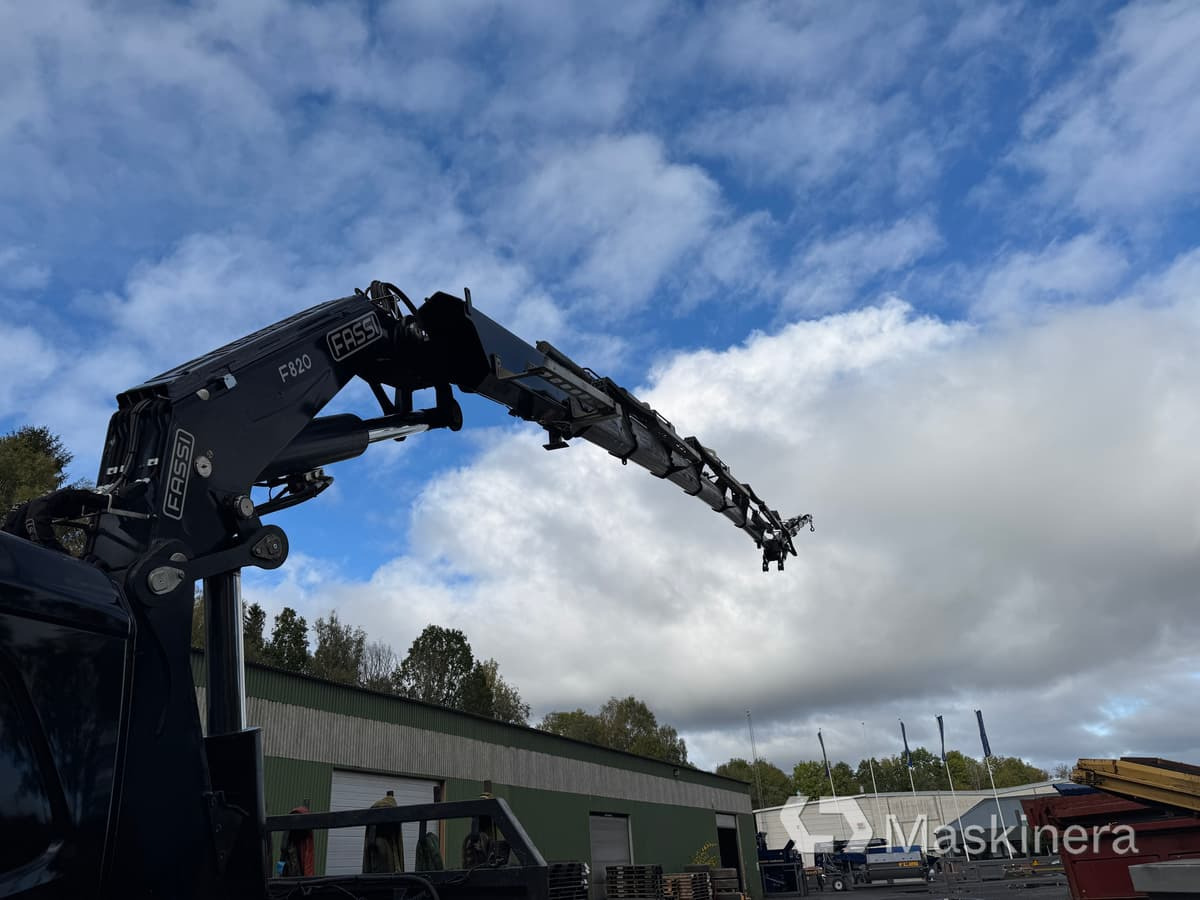 Truk flatbed, Truk derek Bodbil Volvo FH 82F med Fassi F820 kran & jib: gambar 10