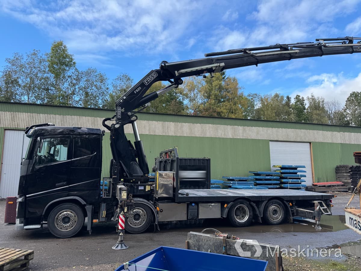 Truk flatbed, Truk derek Bodbil Volvo FH 82F med Fassi F820 kran & jib: gambar 8