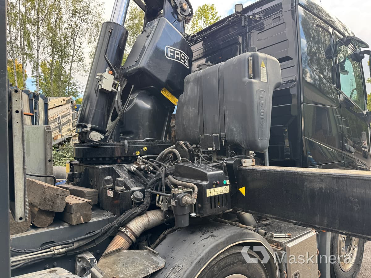 Truk flatbed, Truk derek Bodbil Volvo FH 82F med Fassi F820 kran & jib: gambar 37