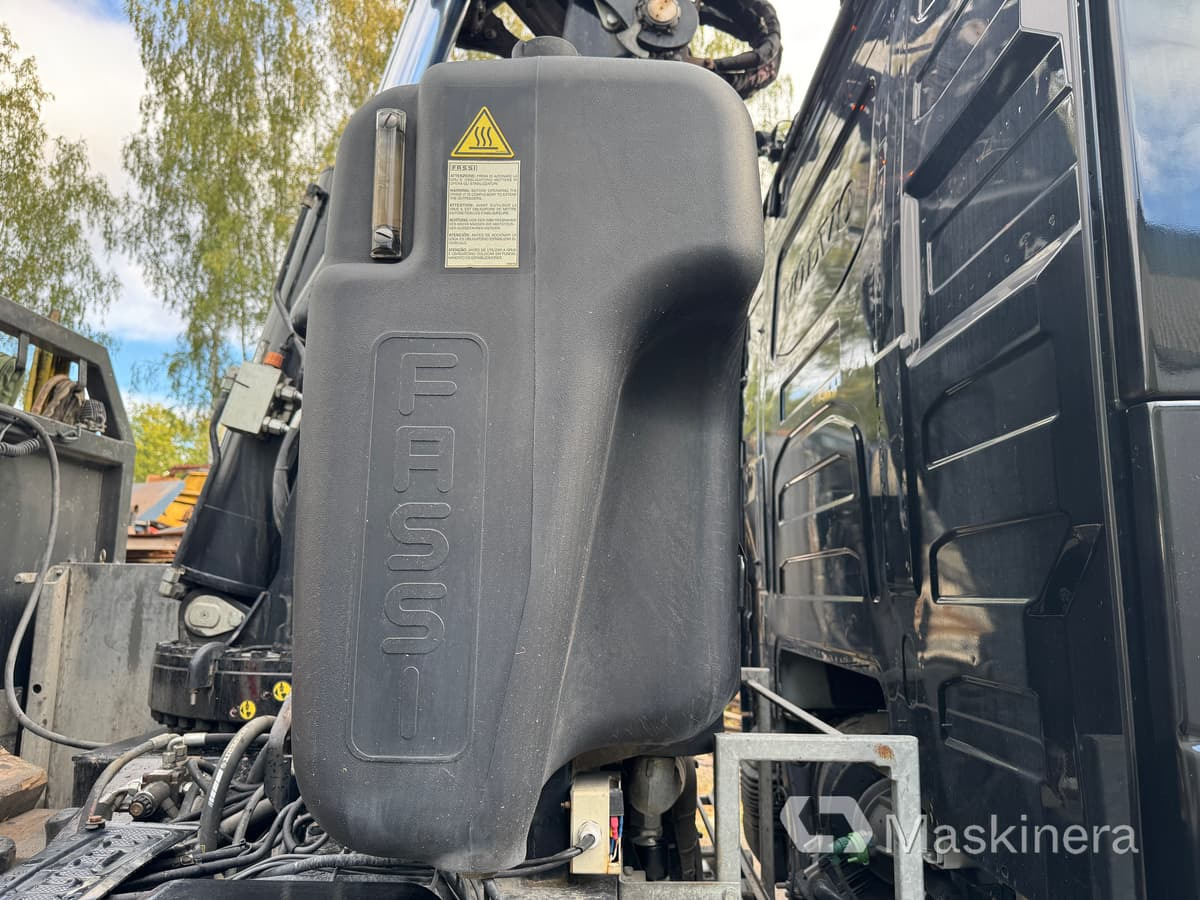 Truk flatbed, Truk derek Bodbil Volvo FH 82F med Fassi F820 kran & jib: gambar 33