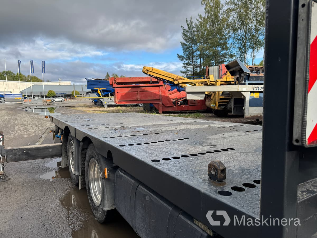Truk flatbed, Truk derek Bodbil Volvo FH 82F med Fassi F820 kran & jib: gambar 47