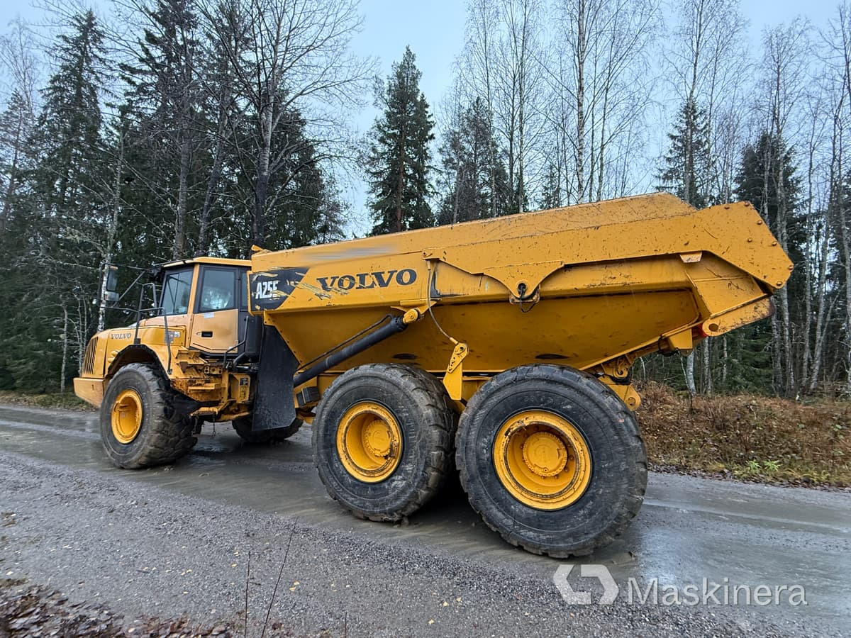 Dumper Volvo A25E 6x6 - Tempat sampah artikulasi: gambar 4 Dumper Volvo A25E 6x6 - Tempat sampah artikulasi: gambar 4