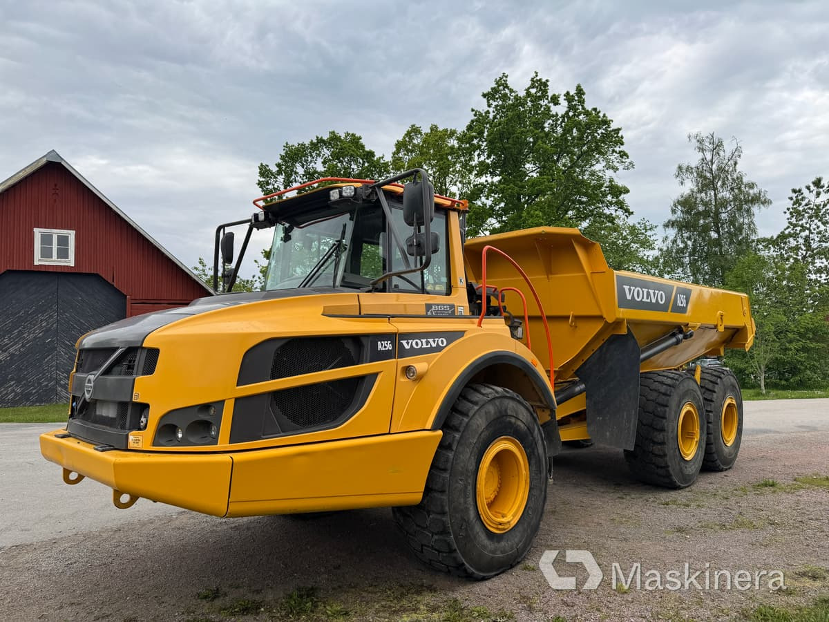 Dumper Volvo A25G - Tempat sampah artikulasi: gambar 1 Dumper Volvo A25G - Tempat sampah artikulasi: gambar 1