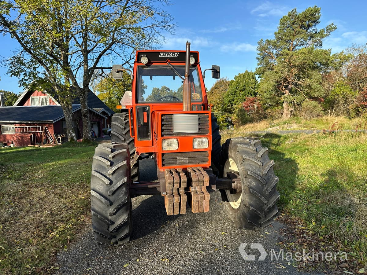 Fiat 880DT Traktor Fiat 880DT - Traktor: gambar 2 Fiat 880DT Traktor Fiat 880DT - Traktor: gambar 2