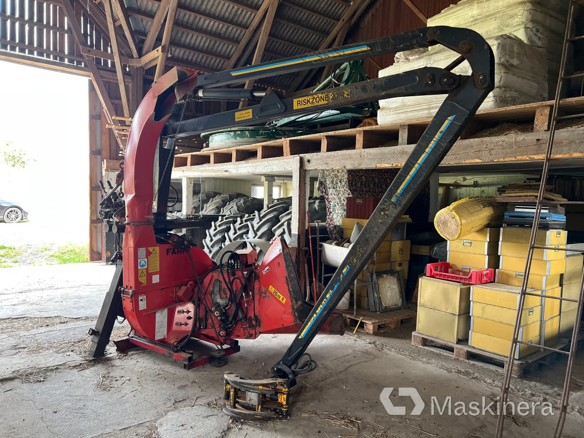 Pemotong kayu Flishugg Farmi Chipper CH/SH 250 med högtippande vagn: gambar 1