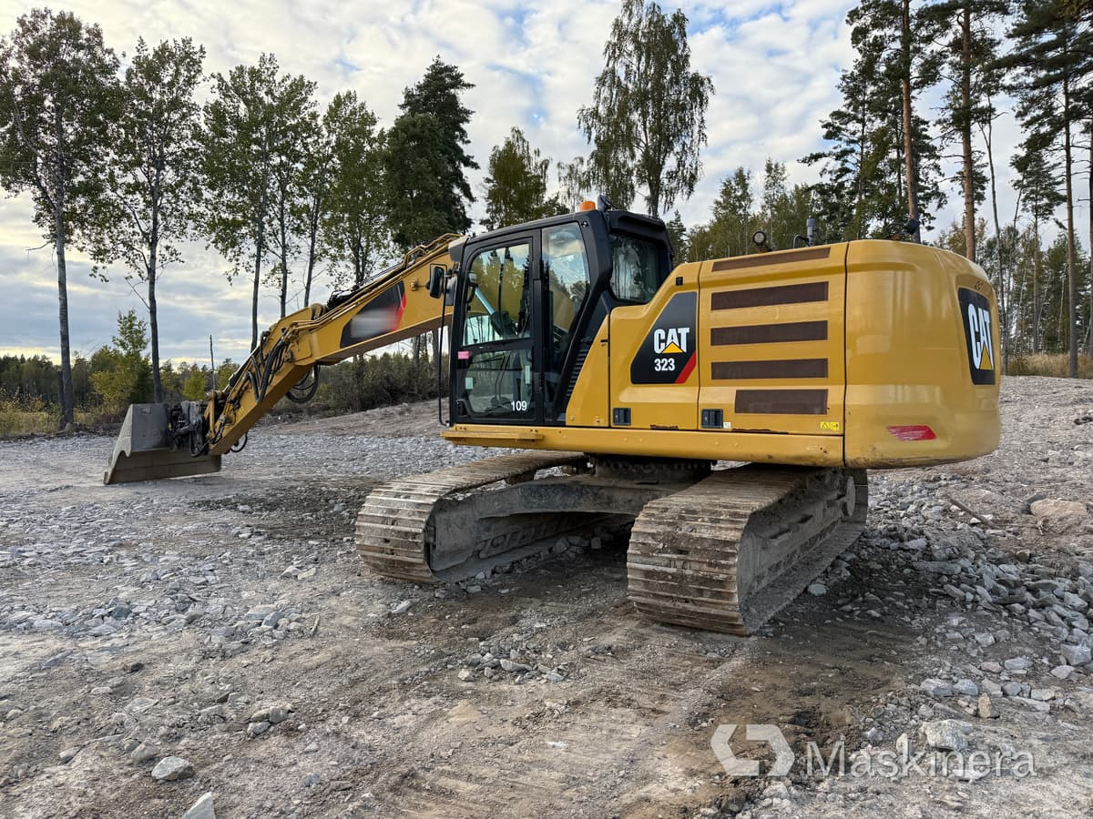 Grävmaskin CAT 323 Next Generation - Ekskavator perayap: gambar 3 Grävmaskin CAT 323 Next Generation - Ekskavator perayap: gambar 3