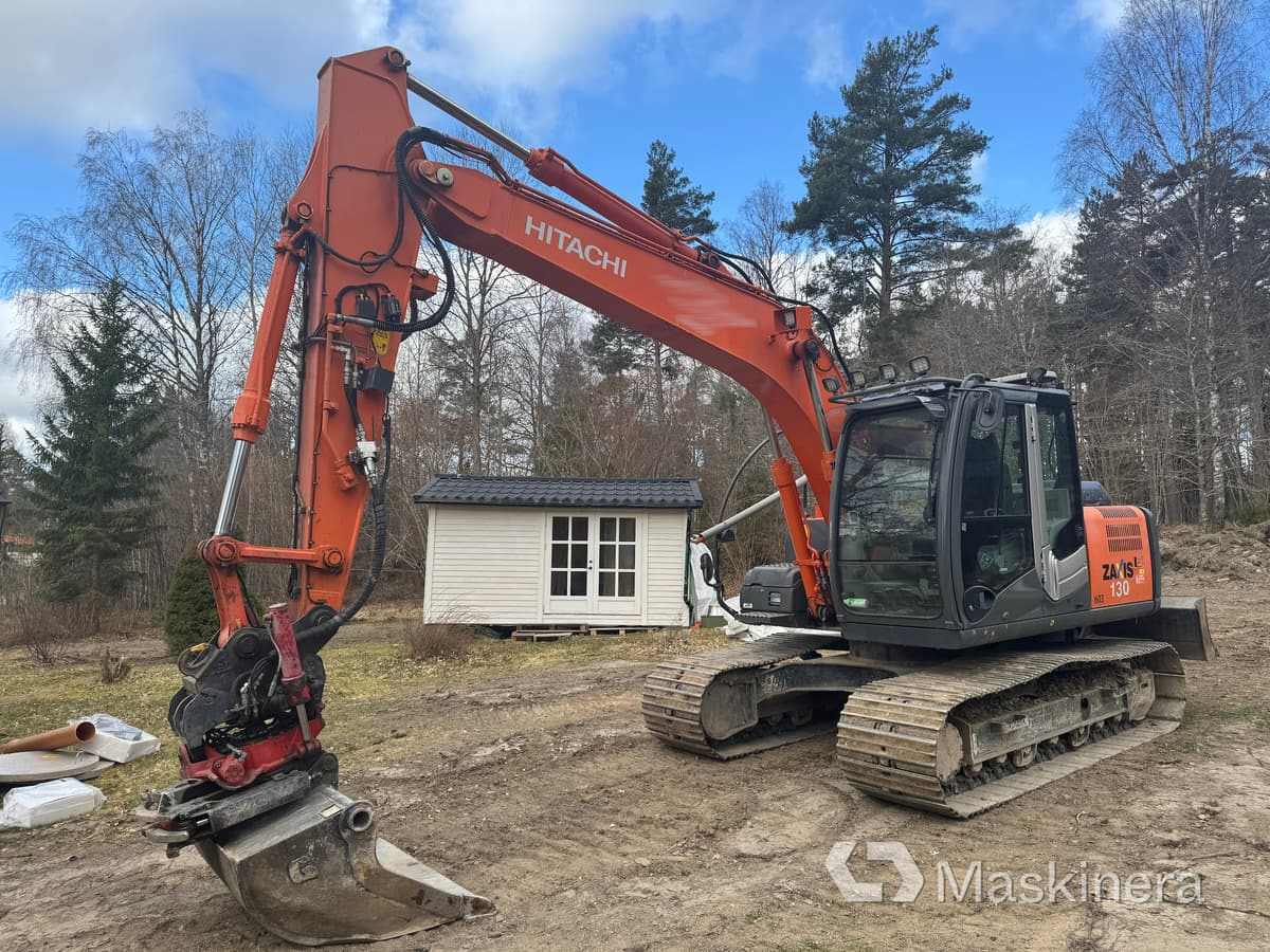 Grävmaskin Hitachi ZX130-3 - Ekskavator perayap: gambar 1 Grävmaskin Hitachi ZX130-3 - Ekskavator perayap: gambar 1