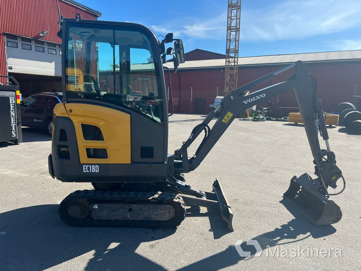 Grävmaskin Volvo EC18D med maskintrailer och redskap - Ekskavator perayap: gambar 5 Grävmaskin Volvo EC18D med maskintrailer och redskap - Ekskavator perayap: gambar 5