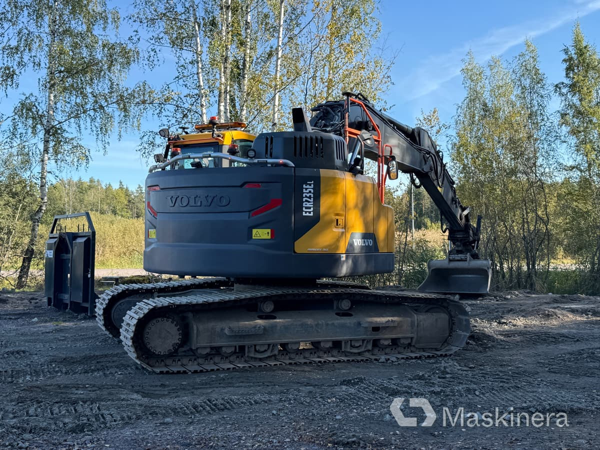 Grävmaskin Volvo ECR235EL - Ekskavator perayap: gambar 2 Grävmaskin Volvo ECR235EL - Ekskavator perayap: gambar 2