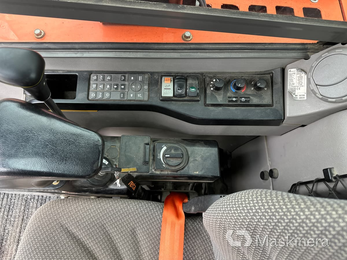Ekskavator perayap Grävmaskin Volvo ECR58D: gambar 31