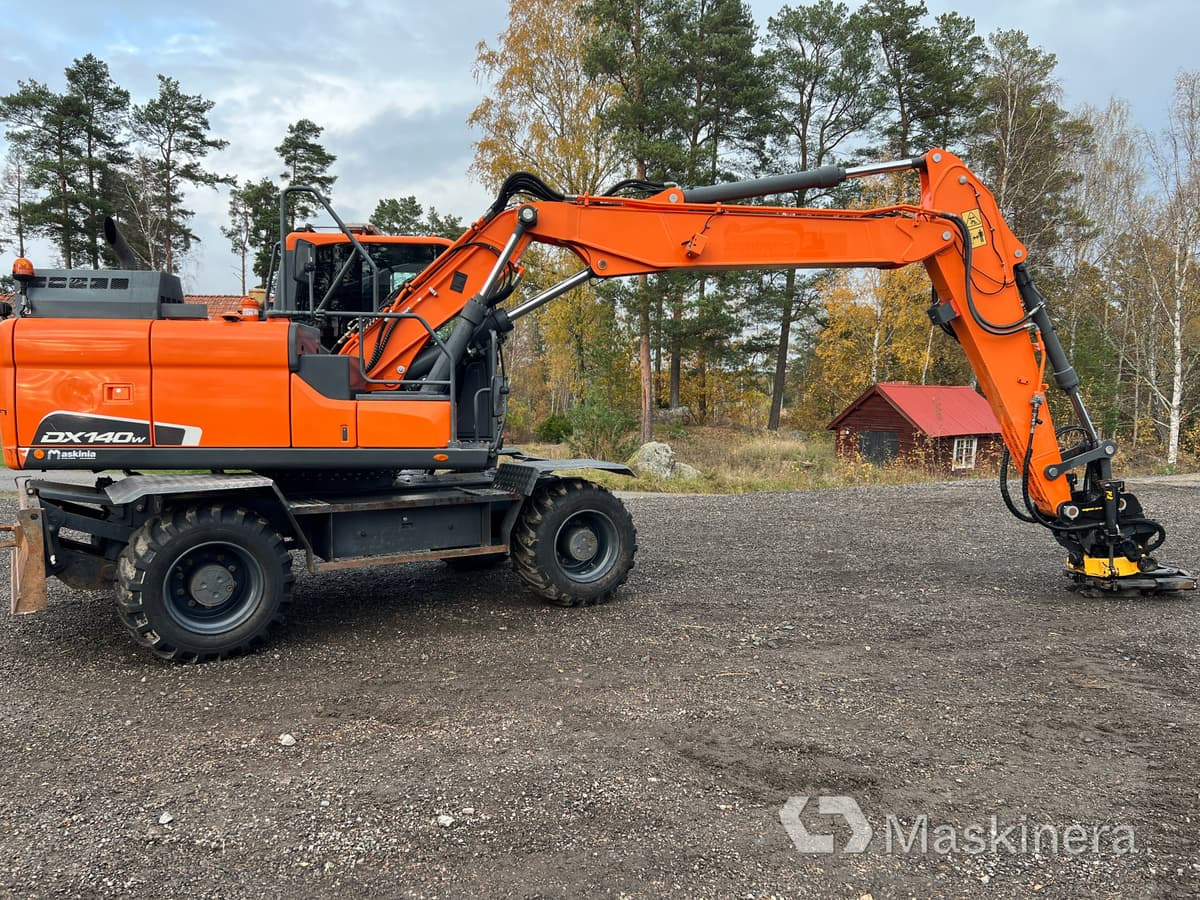 Hjulgrävare Doosan DX140-5 - Ekskavator perayap: gambar 4 Hjulgrävare Doosan DX140-5 - Ekskavator perayap: gambar 4