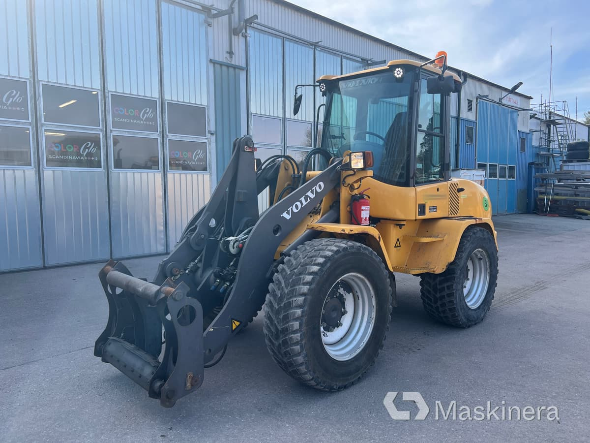 Hjullastare Volvo L35B - Wheel loader: gambar 1 Hjullastare Volvo L35B - Wheel loader: gambar 1