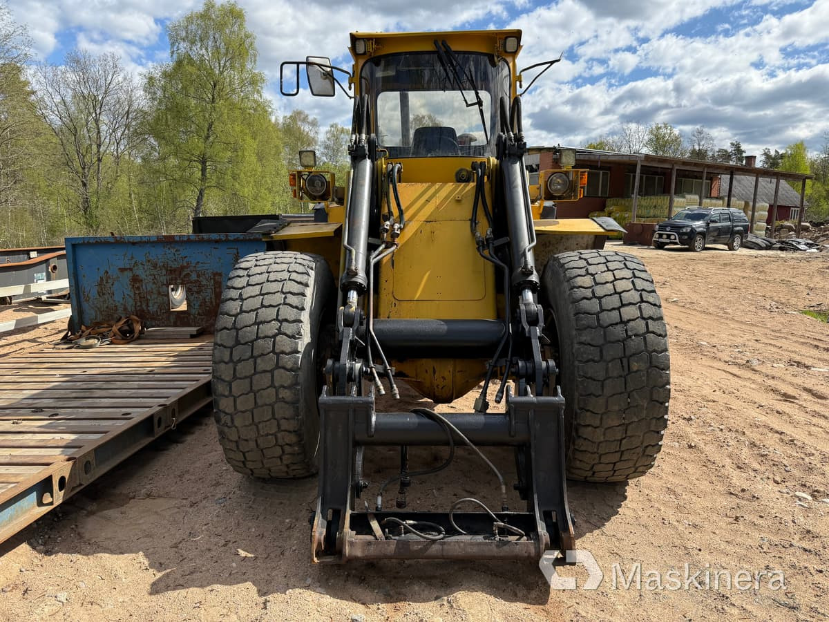 Hjullastare Volvo L90 - Wheel loader: gambar 2 Hjullastare Volvo L90 - Wheel loader: gambar 2