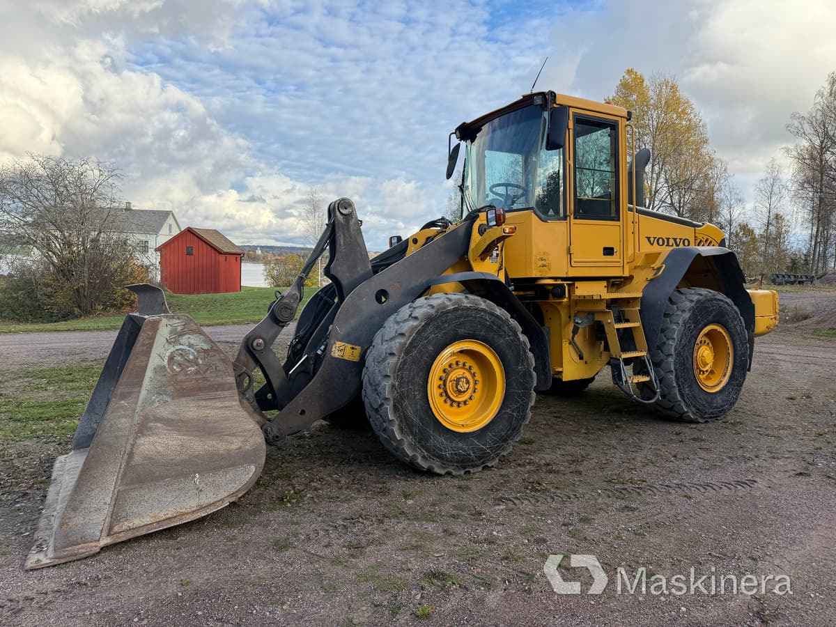 Hjullastare Volvo L90E med tillbehör - Wheel loader: gambar 1 Hjullastare Volvo L90E med tillbehör - Wheel loader: gambar 1