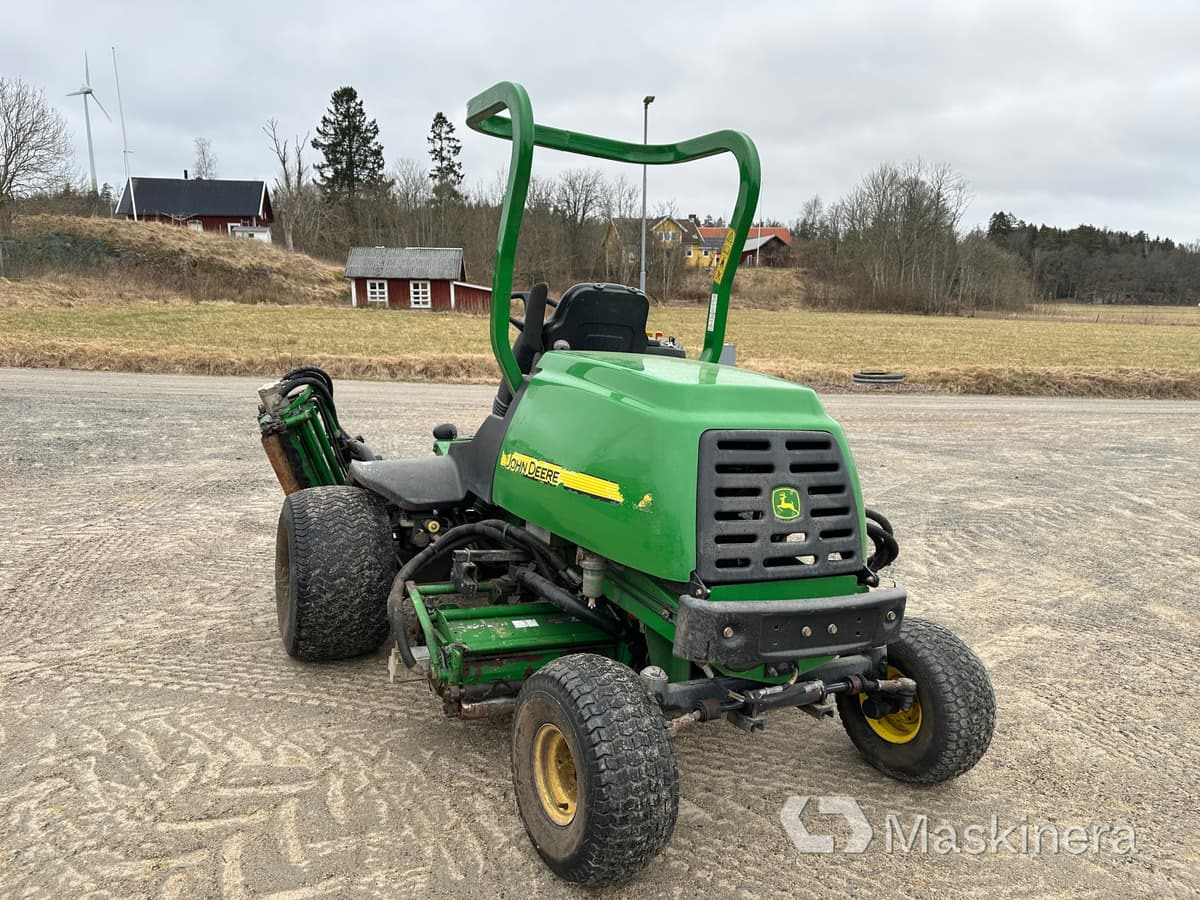 John Deere 7700 PC FM PrecisionCut Fairwayklippare - Mesin pemotong rumput: gambar 4 John Deere 7700 PC FM PrecisionCut Fairwayklippare - Mesin pemotong rumput: gambar 4