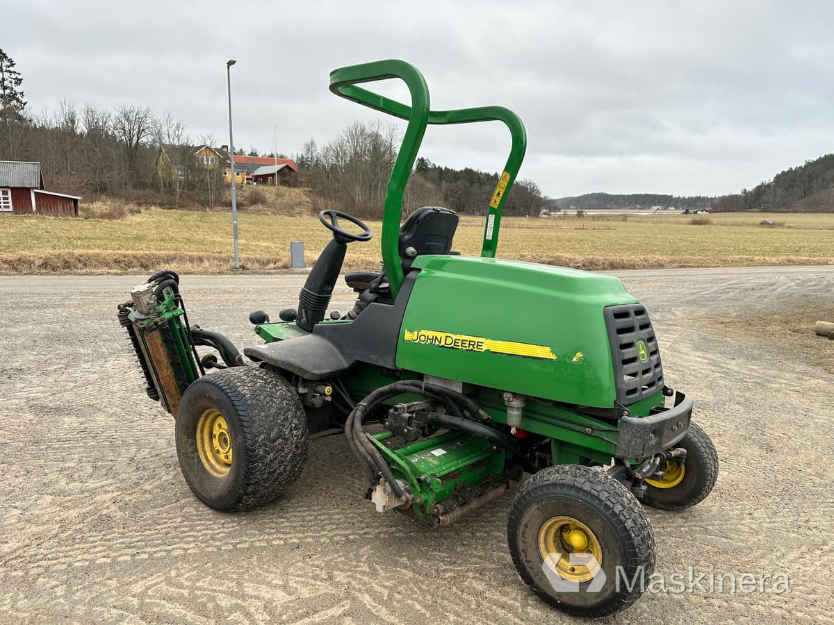 John Deere 7700 PC FM PrecisionCut Fairwayklippare - Mesin pemotong rumput: gambar 3 John Deere 7700 PC FM PrecisionCut Fairwayklippare - Mesin pemotong rumput: gambar 3