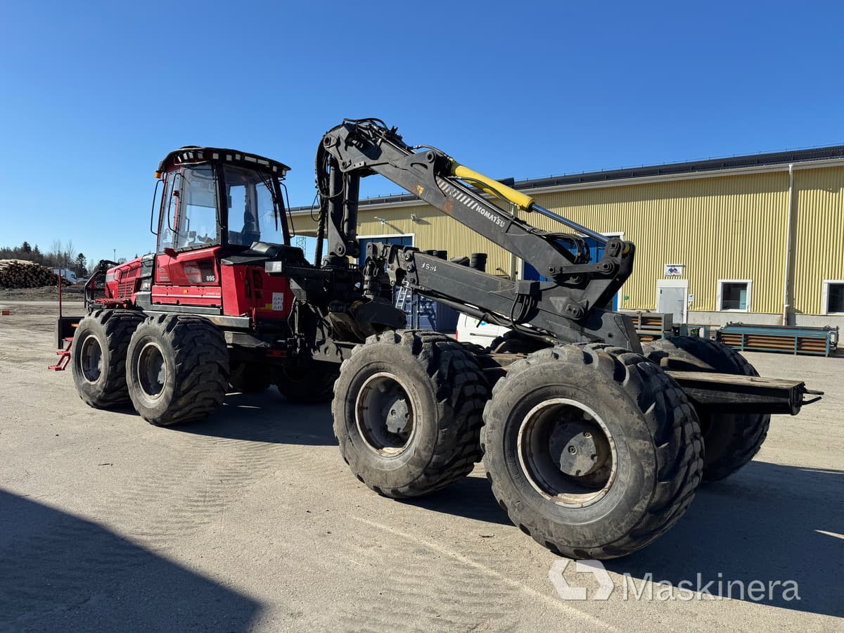 Komatsu 895 Forwarder Skotare Komatsu 895 - Forwarder: gambar 3 Komatsu 895 Forwarder Skotare Komatsu 895 - Forwarder: gambar 3