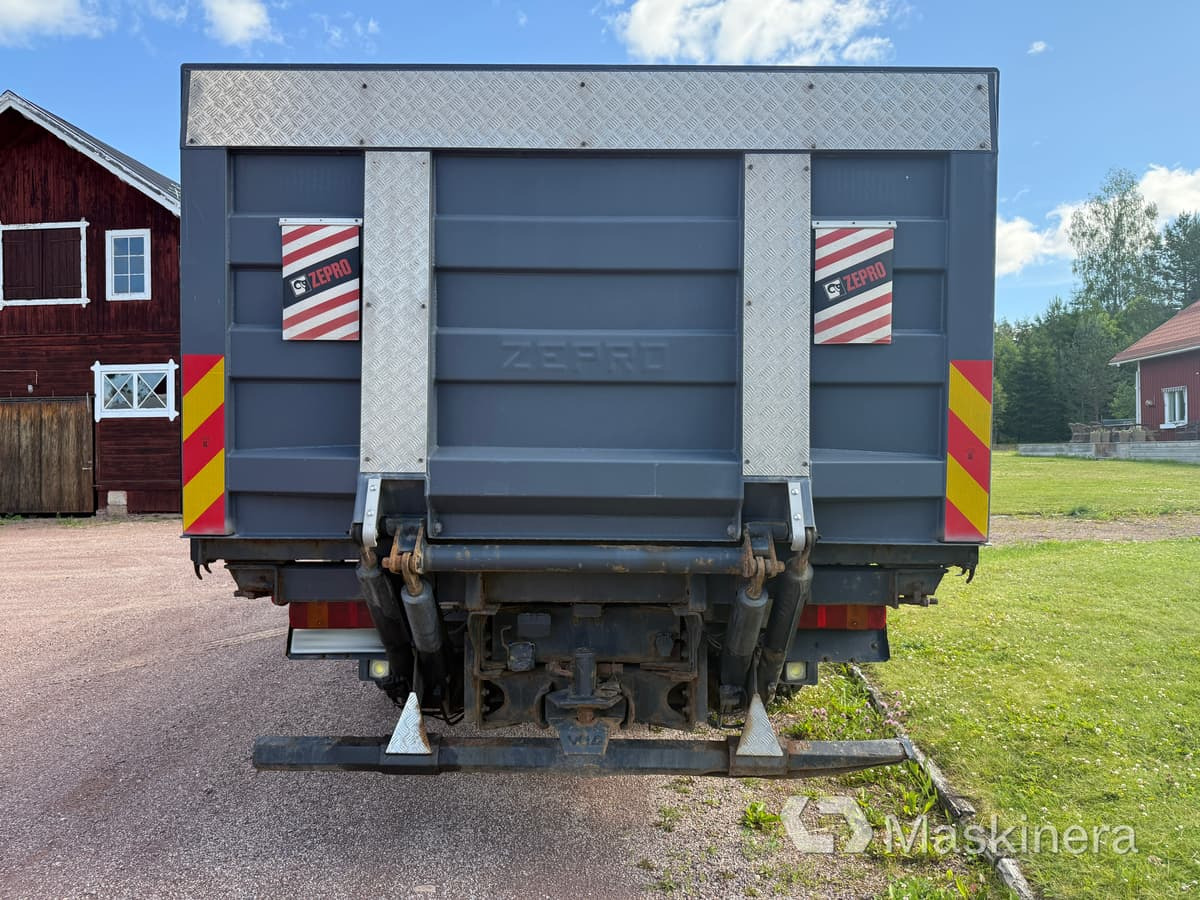 Kranbil Scania 114G - Truk flatbed, Truk derek: gambar 4 Kranbil Scania 114G - Truk flatbed, Truk derek: gambar 4