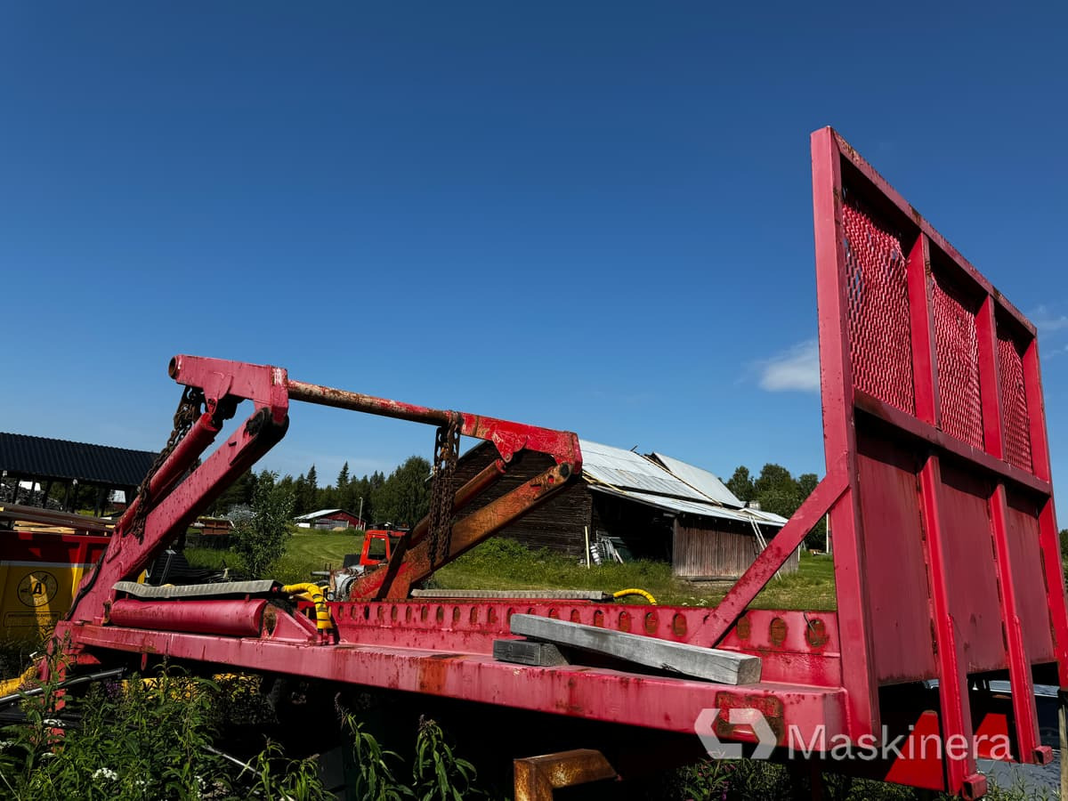 Liftdumperflak med snabblås Laxo - Hooklift/ Lewati sistem loader: gambar 1 Liftdumperflak med snabblås Laxo - Hooklift/ Lewati sistem loader: gambar 1