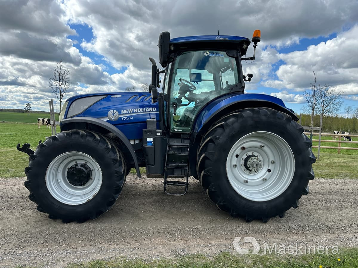 New Holland T7.270 AC 4WD Traktor New Holland T7.270 AC 4WD - Traktor: gambar 2 New Holland T7.270 AC 4WD Traktor New Holland T7.270 AC 4WD - Traktor: gambar 2
