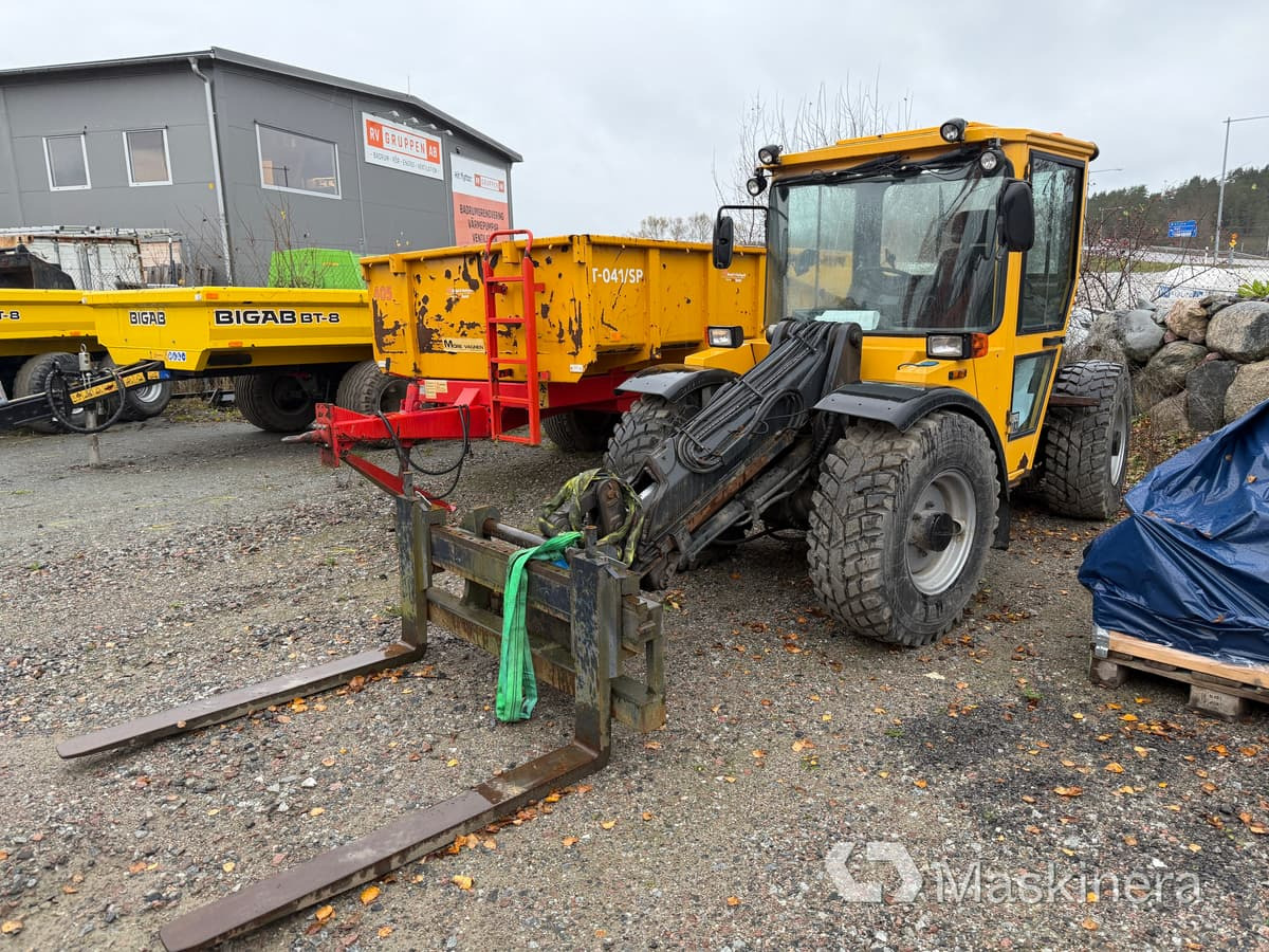 Redskapsbärare Lundberg 4200 LS Teleskop (Repobjekt) - Peralatan lainnya: gambar 2 Redskapsbärare Lundberg 4200 LS Teleskop (Repobjekt) - Peralatan lainnya: gambar 2