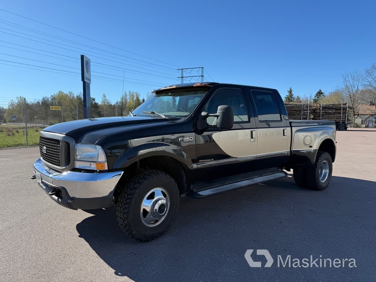 Pickup Ford F-350 Crew 7.3 D 4WD - Van panel: gambar 1 Pickup Ford F-350 Crew 7.3 D 4WD - Van panel: gambar 1