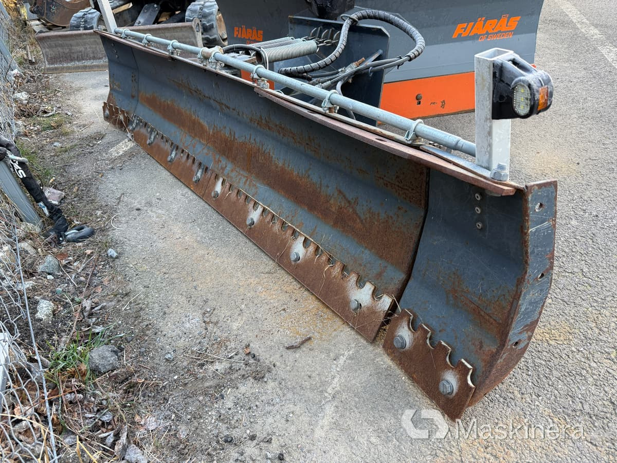 Sami A410365 Schaktblad / Snöplog 2500mm med Avantfäste - Bajak salju: gambar 3 Sami A410365 Schaktblad / Snöplog 2500mm med Avantfäste - Bajak salju: gambar 3