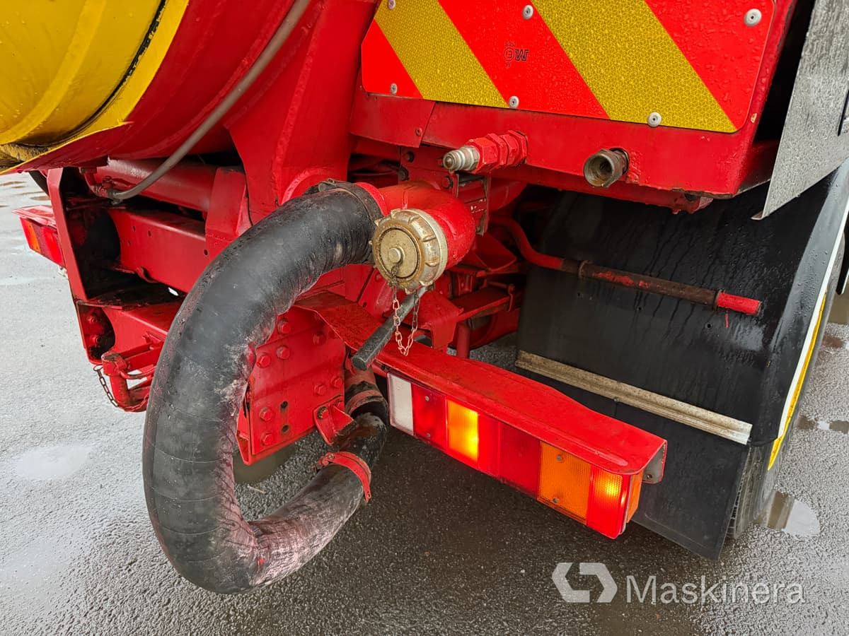 Truk vakum Slamsug / Spolbil Volvo FL10 4X2: gambar 44 Truk vakum Slamsug / Spolbil Volvo FL10 4X2: gambar 44