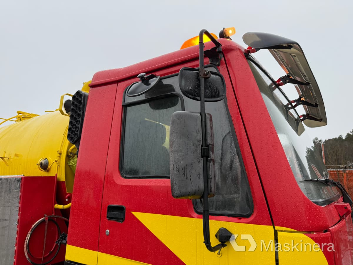 Truk vakum Slamsug / Spolbil Volvo FL10 4X2: gambar 17 Truk vakum Slamsug / Spolbil Volvo FL10 4X2: gambar 17