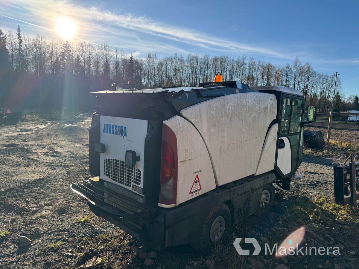 Sopmaskin Johnston Compact 142A 101T (Rep. objekt) - Penyapu jalan: gambar 5 Sopmaskin Johnston Compact 142A 101T (Rep. objekt) - Penyapu jalan: gambar 5