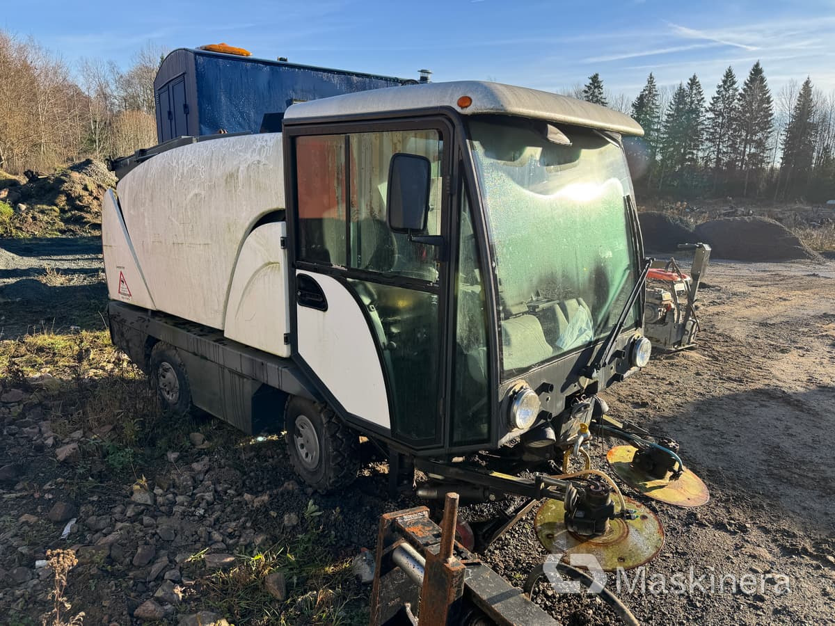 Sopmaskin Johnston Compact 142A 101T (Rep. objekt) - Penyapu jalan: gambar 3 Sopmaskin Johnston Compact 142A 101T (Rep. objekt) - Penyapu jalan: gambar 3