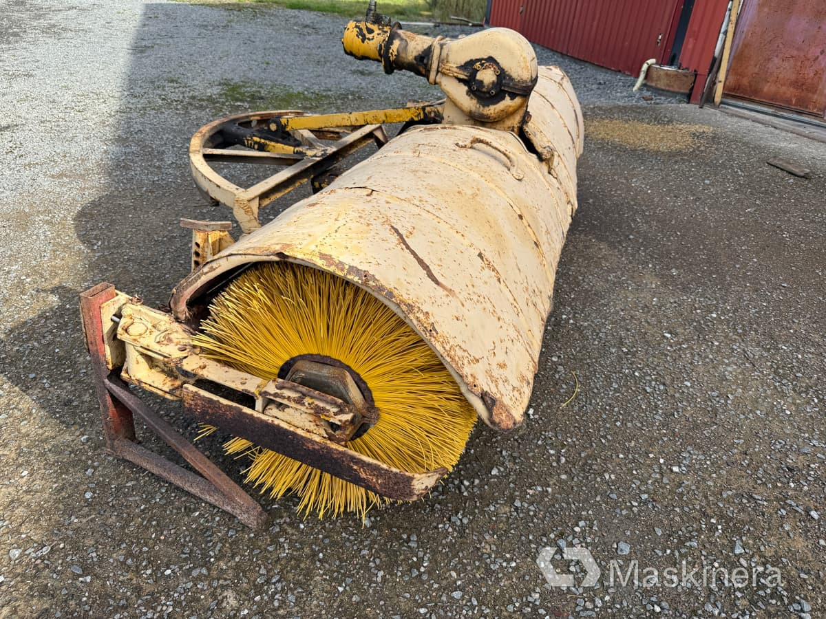 Sopvals Holms - Sapu: gambar 1 Sopvals Holms - Sapu: gambar 1