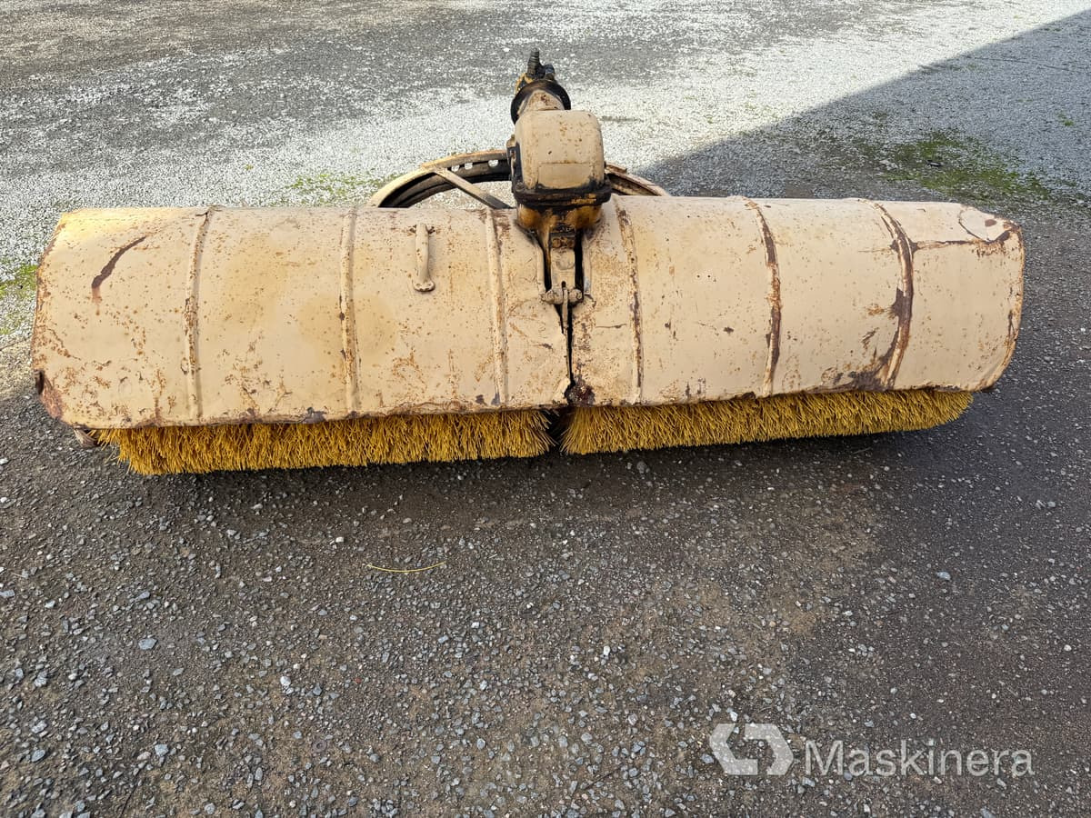 Sopvals Holms - Sapu: gambar 2 Sopvals Holms - Sapu: gambar 2