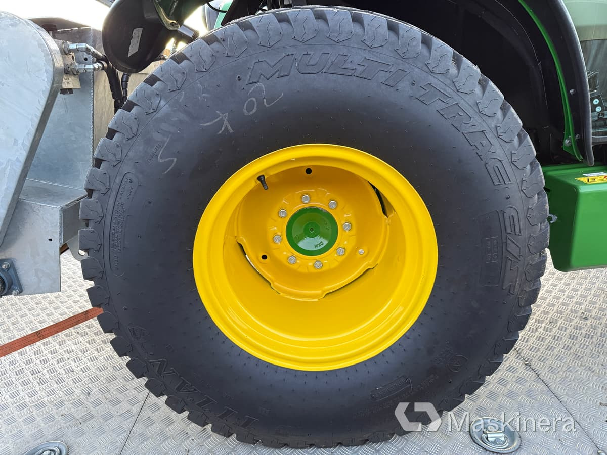 Titan Multi Trac 44x18.00- 20 & 27x10.5-15 Traktorhjul Titan Multi Trac 44x18.00-20 & 27x10.5-15 - Traktor: gambar 5 Titan Multi Trac 44x18.00- 20 & 27x10.5-15 Traktorhjul Titan Multi Trac 44x18.00-20 & 27x10.5-15 - Traktor: gambar 5