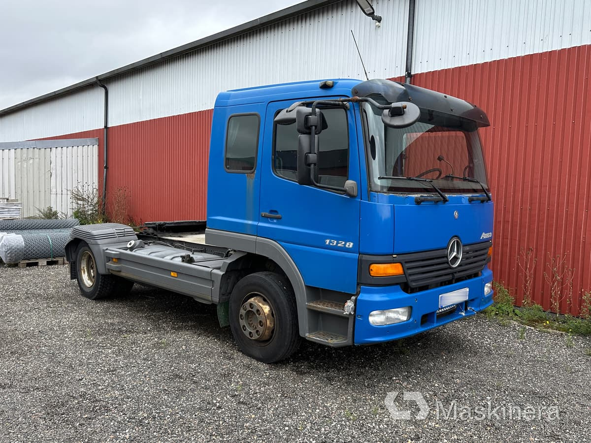 Lastbil Mercedes-Benz Atego 1328 LS 4X - Tractor head: gambar 1 Lastbil Mercedes-Benz Atego 1328 LS 4X - Tractor head: gambar 1
