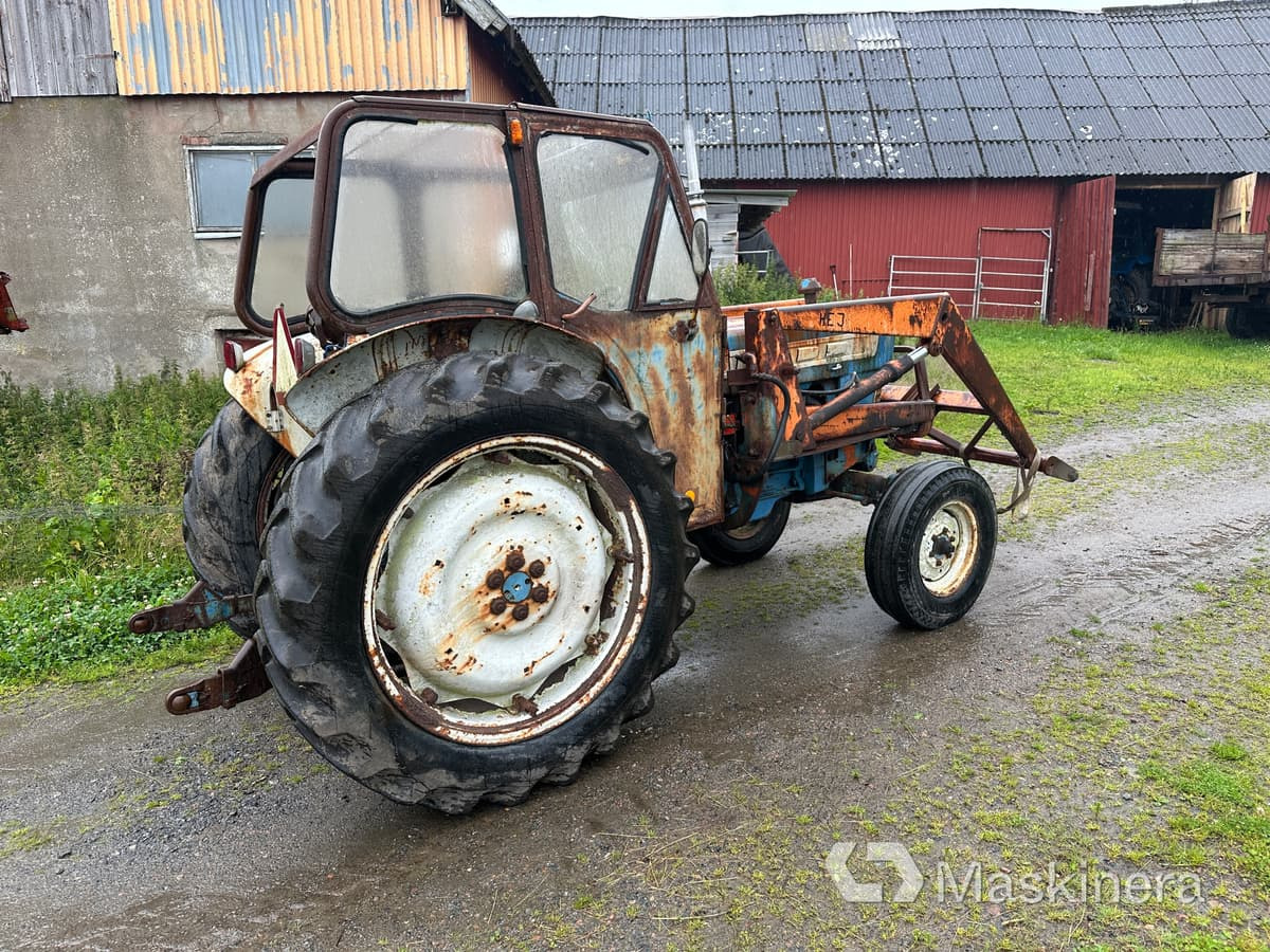 Traktor Ford Major 4000 - Traktor: gambar 4 Traktor Ford Major 4000 - Traktor: gambar 4