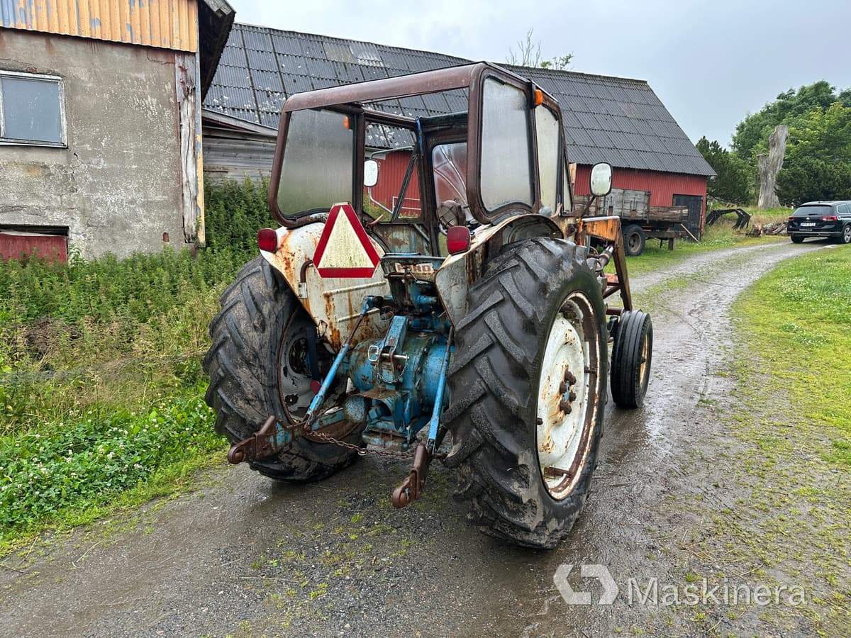 Traktor Ford Major 4000 - Traktor: gambar 5 Traktor Ford Major 4000 - Traktor: gambar 5