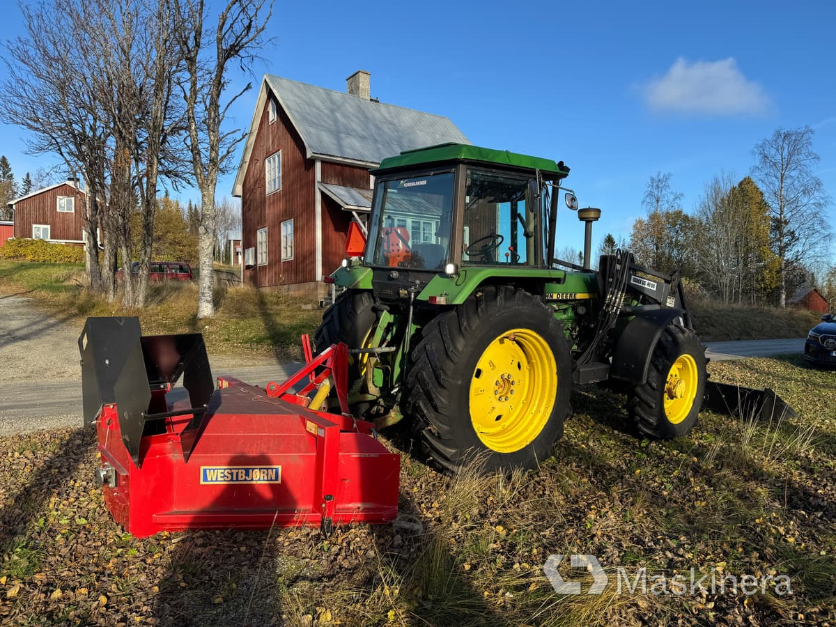 Traktor John Deere 3040 Mfwd med tillbehör - Traktor: gambar 5 Traktor John Deere 3040 Mfwd med tillbehör - Traktor: gambar 5