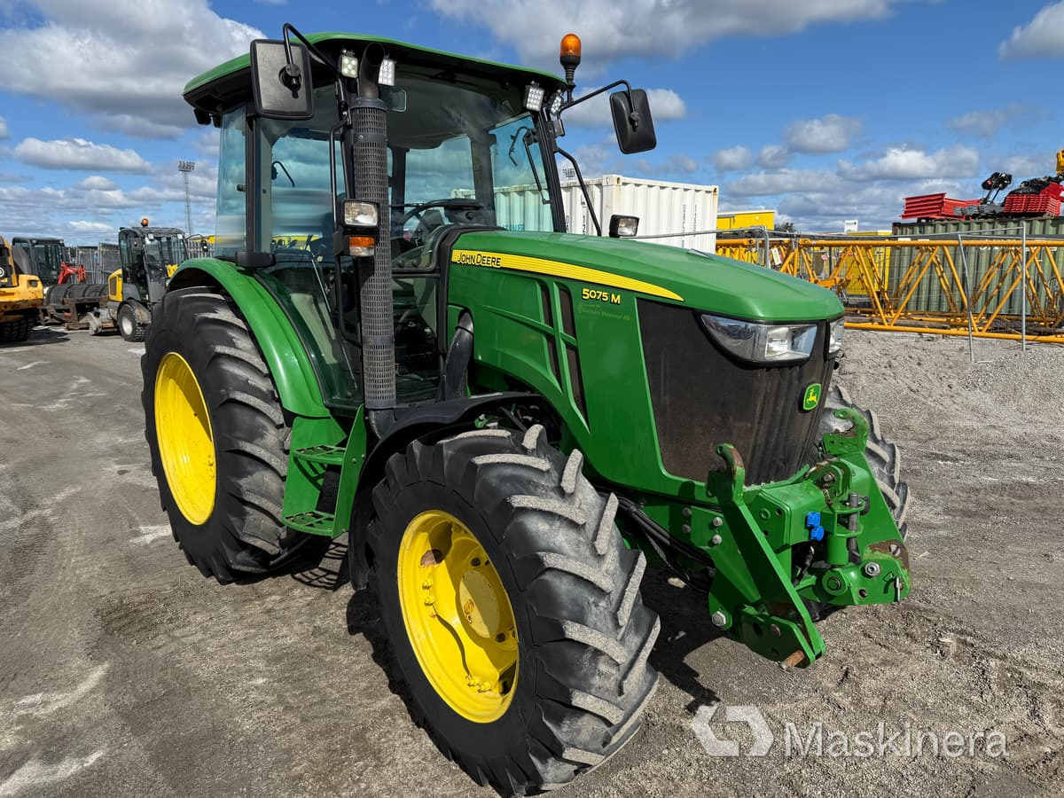 Traktor John Deere 5075M med snöutrustning - Traktor: gambar 3 Traktor John Deere 5075M med snöutrustning - Traktor: gambar 3