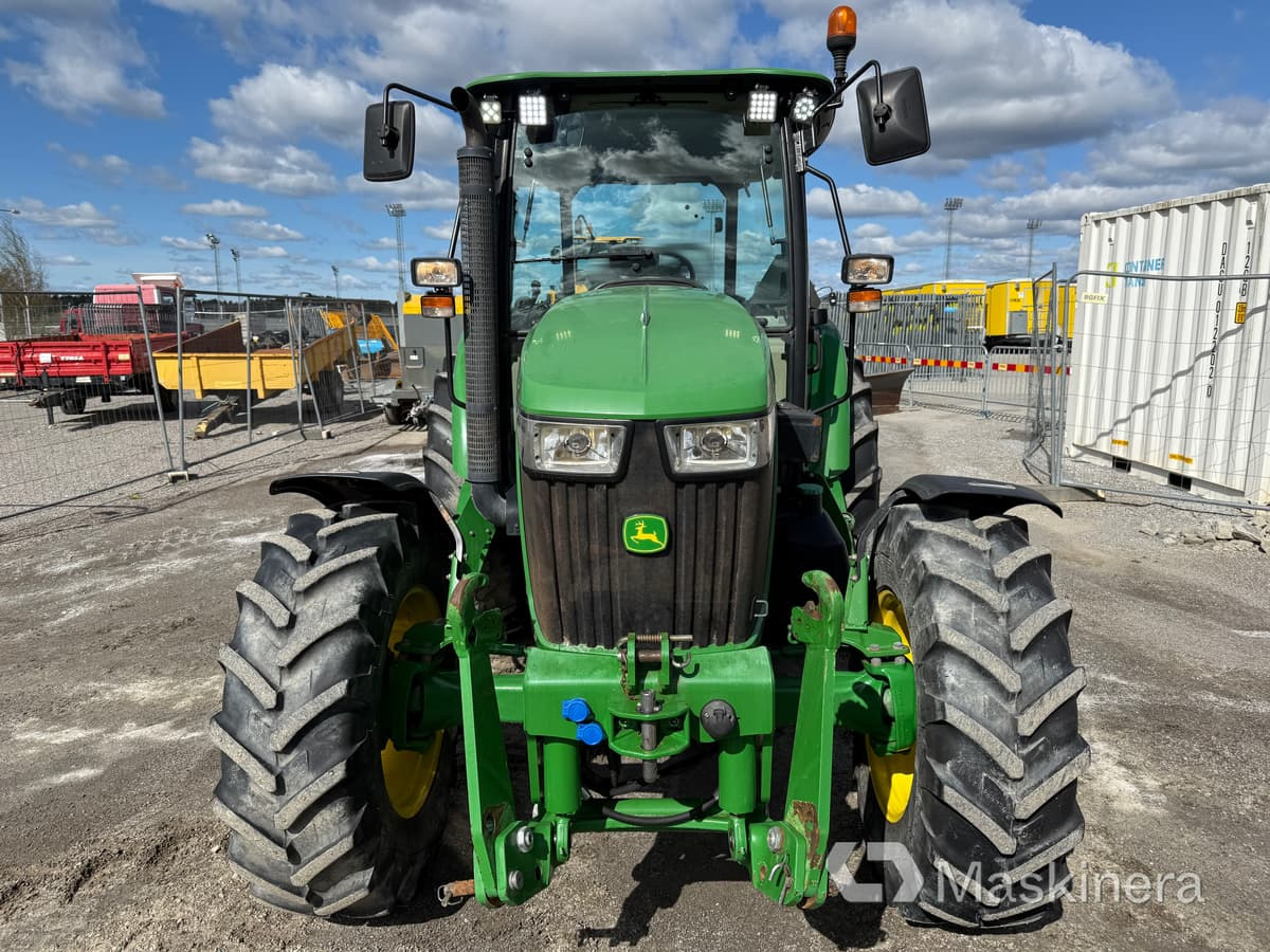 Traktor John Deere 5075M med snöutrustning - Traktor: gambar 2 Traktor John Deere 5075M med snöutrustning - Traktor: gambar 2