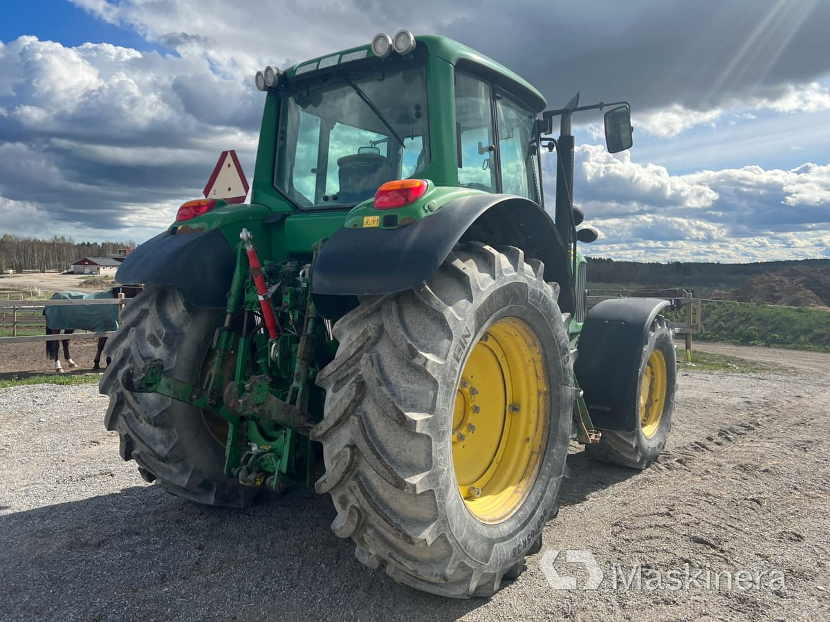 Traktor John Deere 6930 Premium med frontlyft - Traktor: gambar 5 Traktor John Deere 6930 Premium med frontlyft - Traktor: gambar 5
